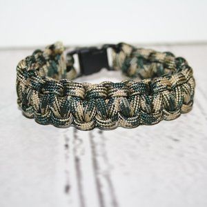 🟢 Camo Paracord Bracelet · 7.5" · Like New 🟢
